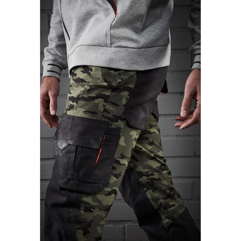 Load image into Gallery viewer, Trousers HELLY HANSEN Chelsea Evolution Cargo 77445
